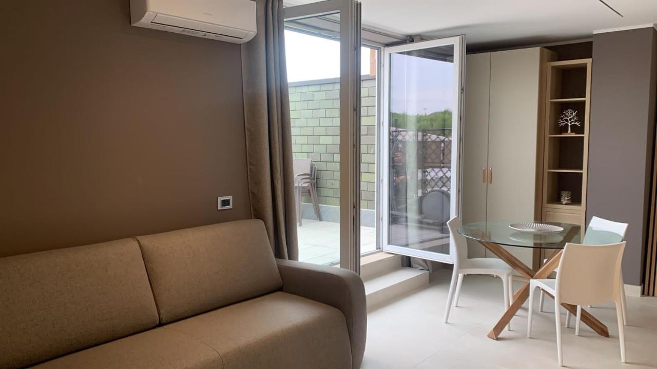 R39 Attic With Terrace And Private Parking Apartment Milano Exterior foto